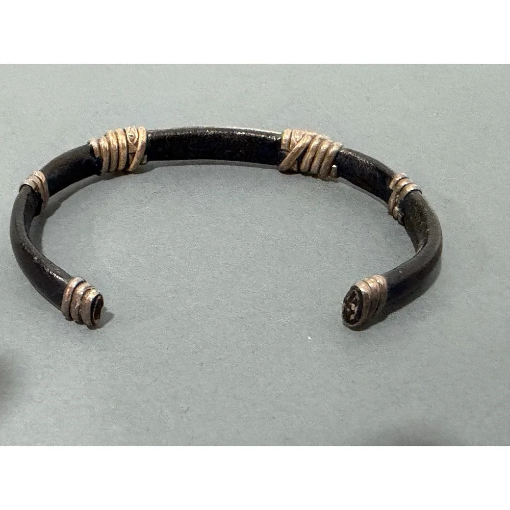 Cuff Bracelet Unisex 7in Black Leather  Silver Tone Tribal‎ Wire Wrap